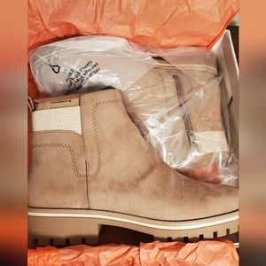 Sole Society Elastic back bootie